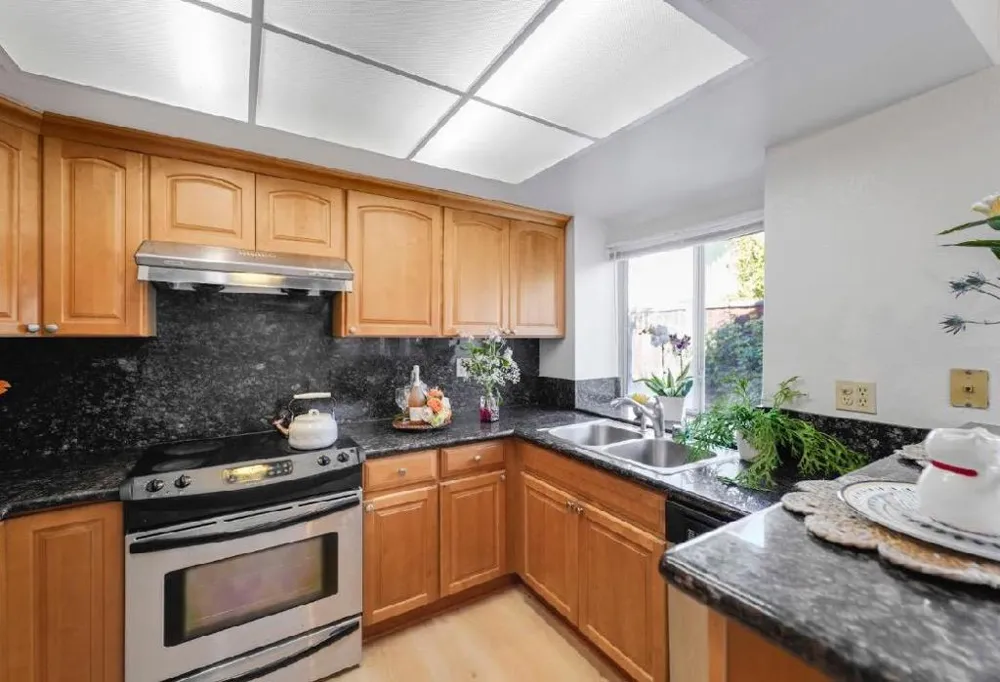 1016 Gordon Street Milpitas, CA 95035