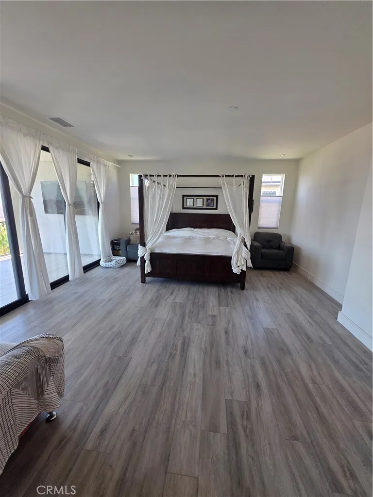 19018 Martino Court Saugus, CA 91350