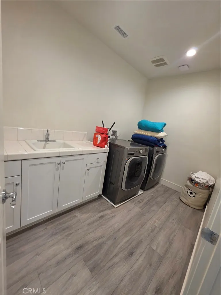19018 Martino Court Saugus, CA 91350