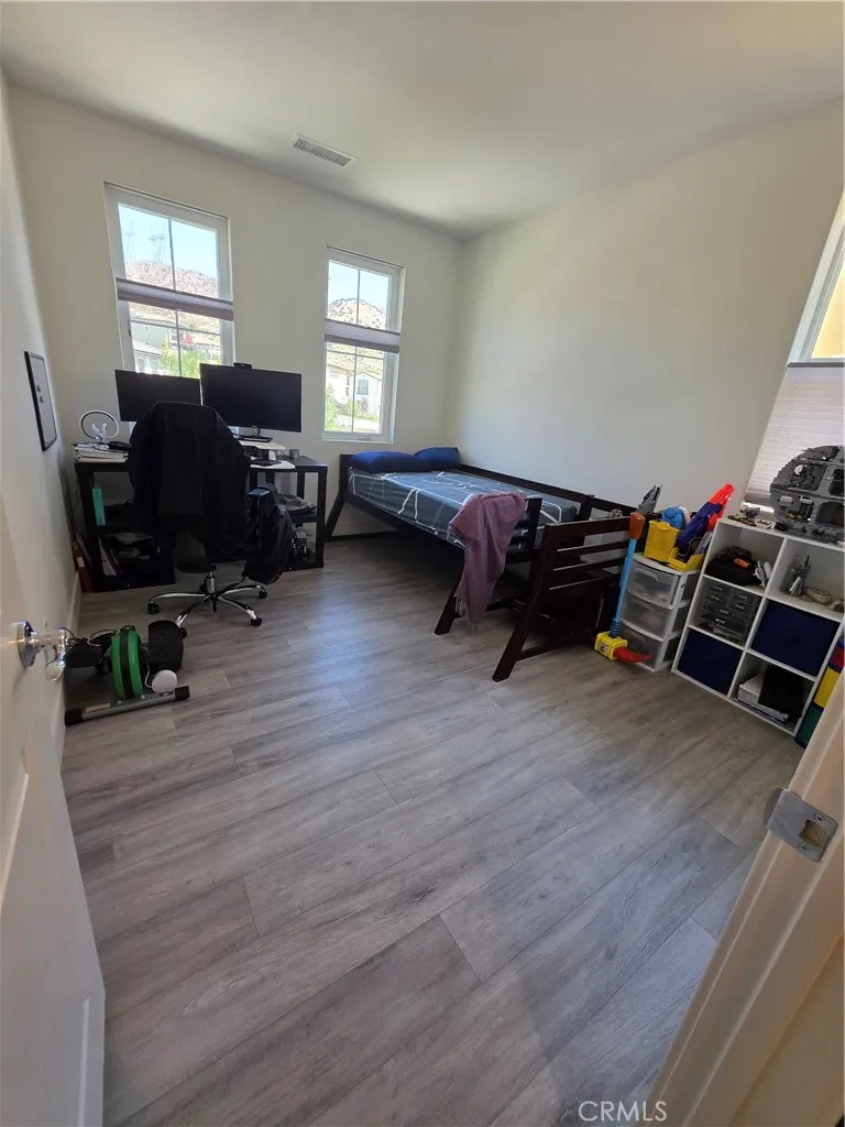 19018 Martino Court Saugus, CA 91350
