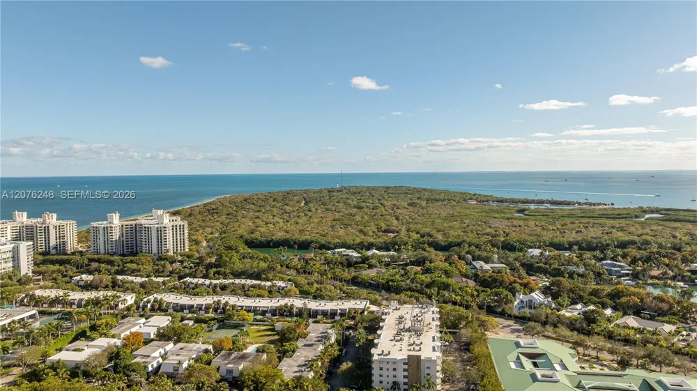 210 Sea View Dr #207 Key Biscayne, FL 33149