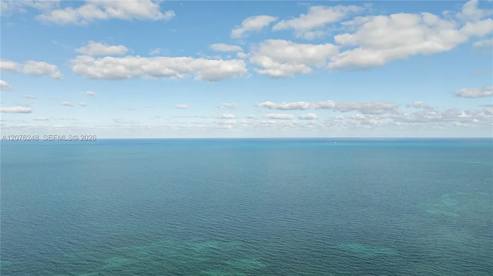 210 Sea View Dr #207 Key Biscayne, FL 33149
