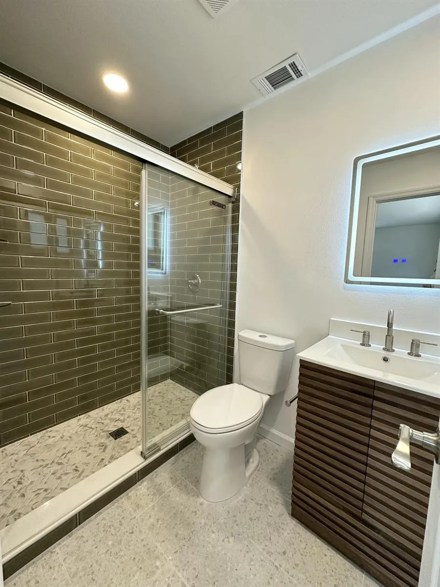 1913 WYOMING AVENUE Fort Pierce, FL 34982