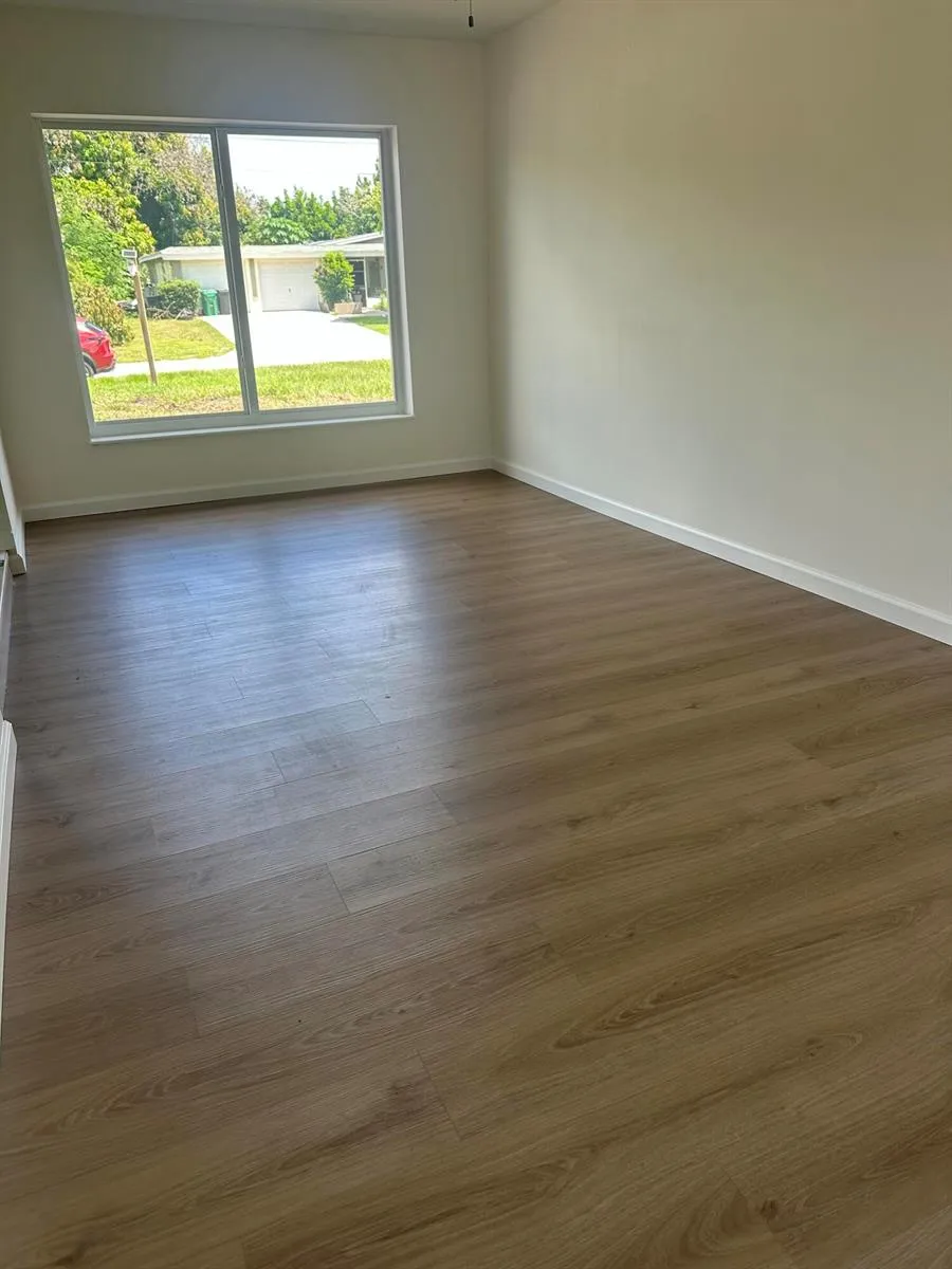 1913 WYOMING AVENUE Fort Pierce, FL 34982