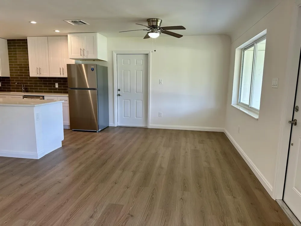 1913 WYOMING AVENUE Fort Pierce, FL 34982