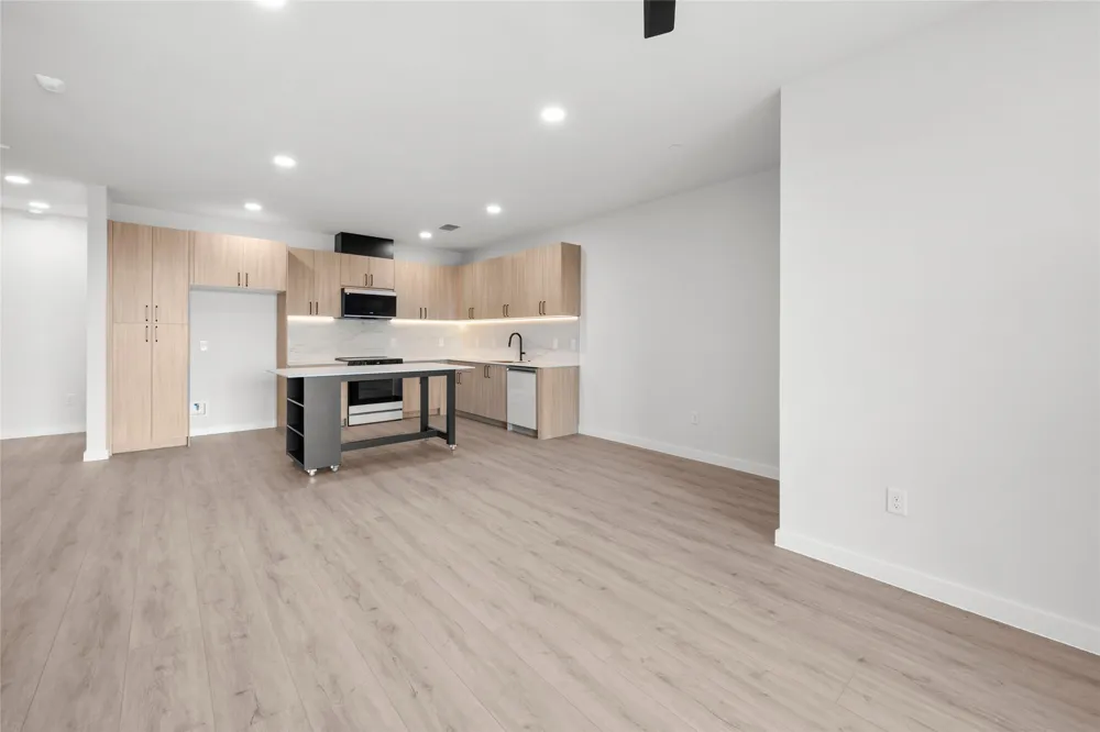 634 Central Parkway #1205 New Braunfels, TX 78130