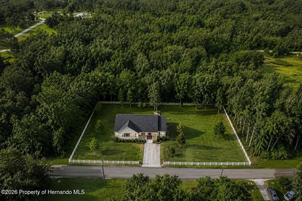 23186 FITZHUGH AVENUE Brooksville, FL 34601