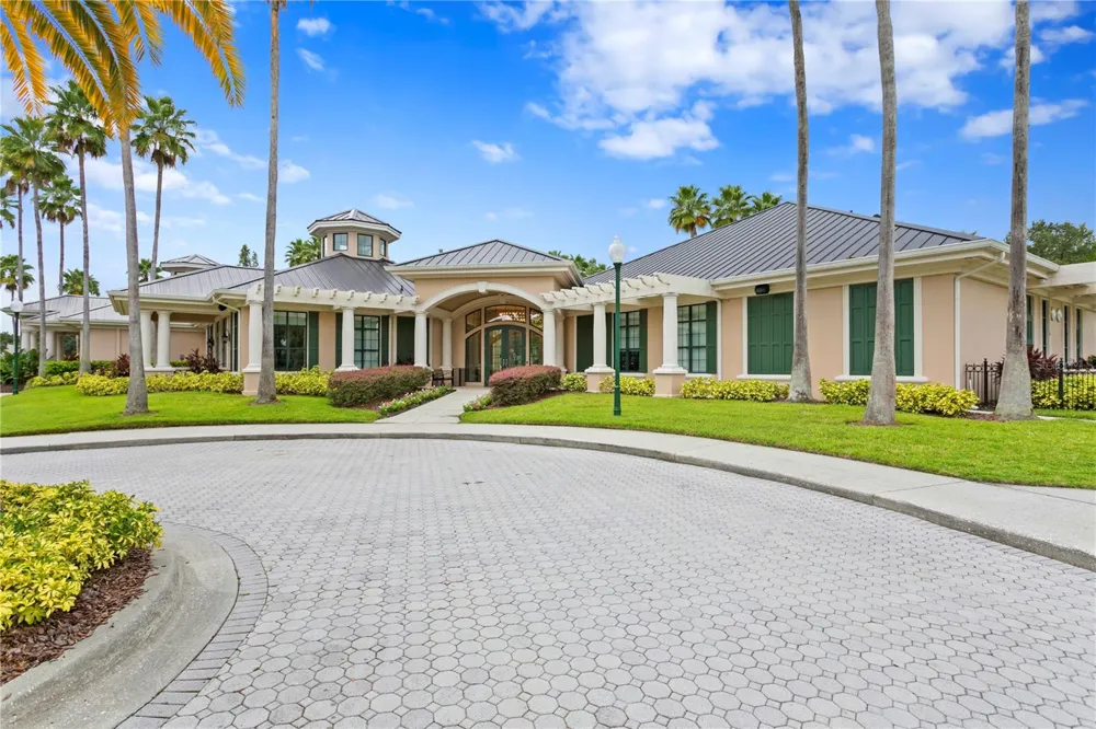 10245 DEVONSHIRE LAKE DRIVE Tampa, FL 33647