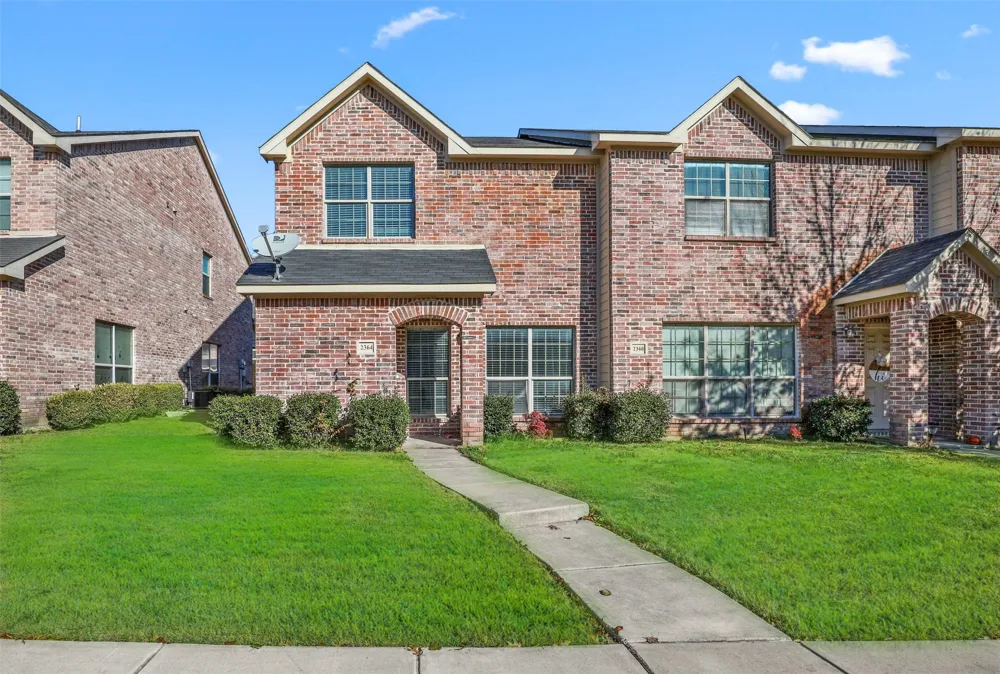 2364 Calendar Court Grand Prairie, TX 75050
