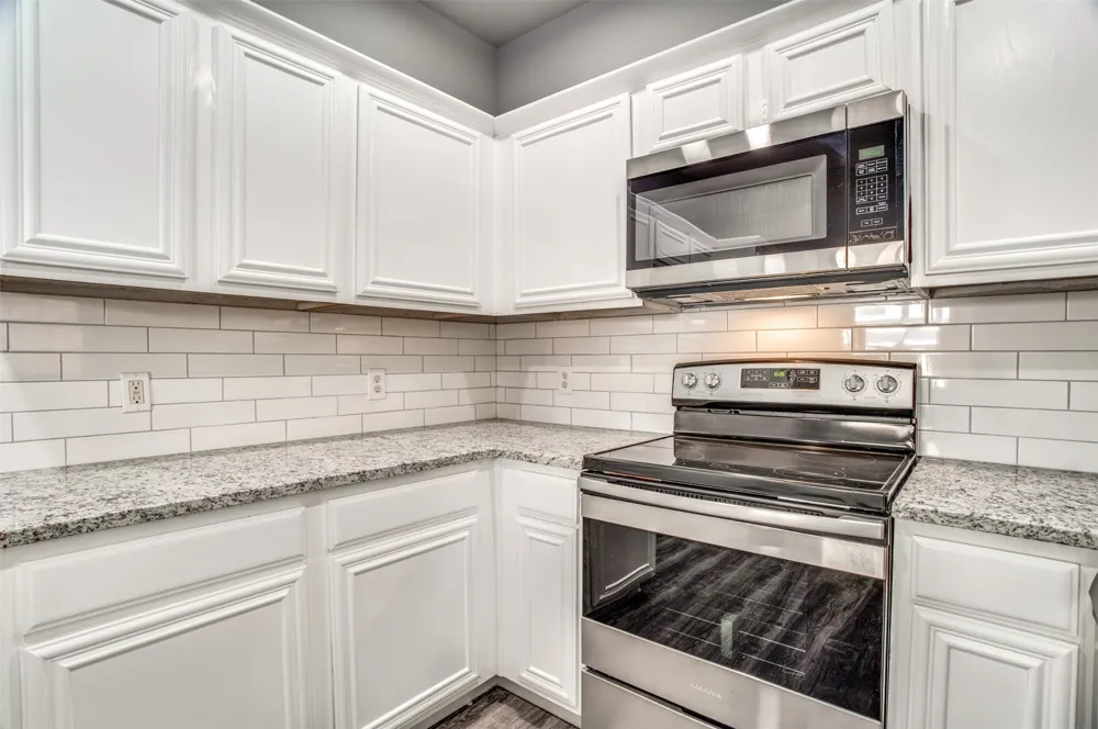 2364 Calendar Court Grand Prairie, TX 75050