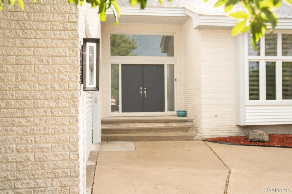 31033 Evergreen Court Farmington Hills City, MI 48331