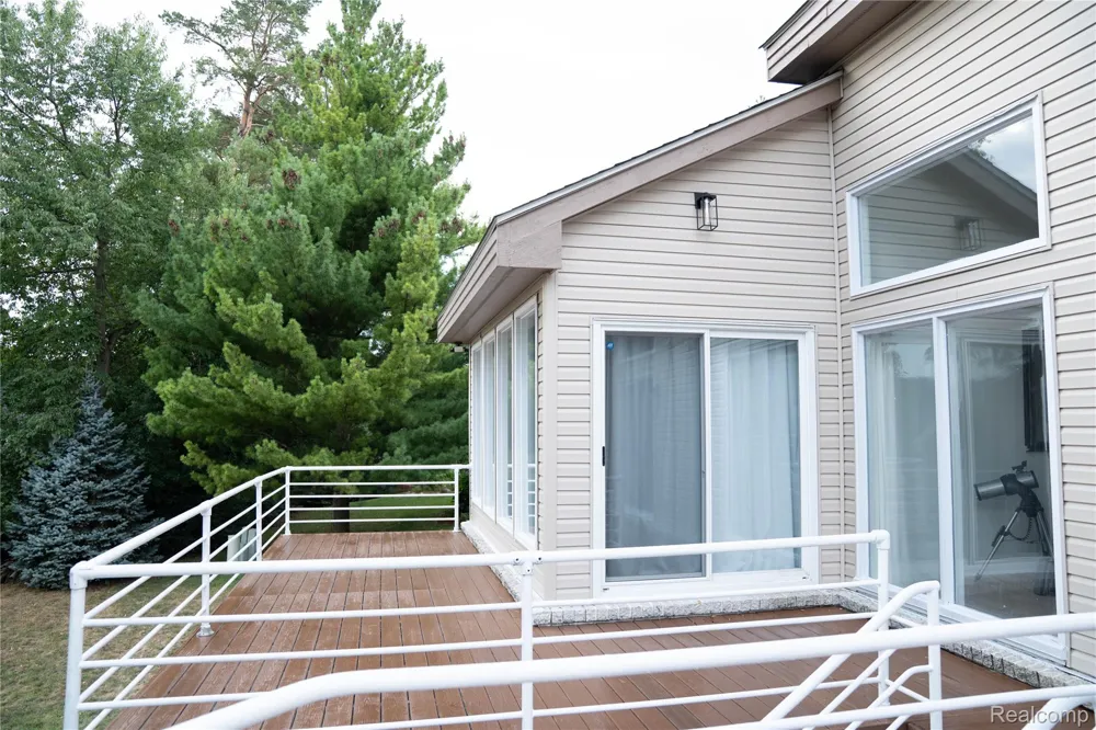 31033 Evergreen Court Farmington Hills City, MI 48331