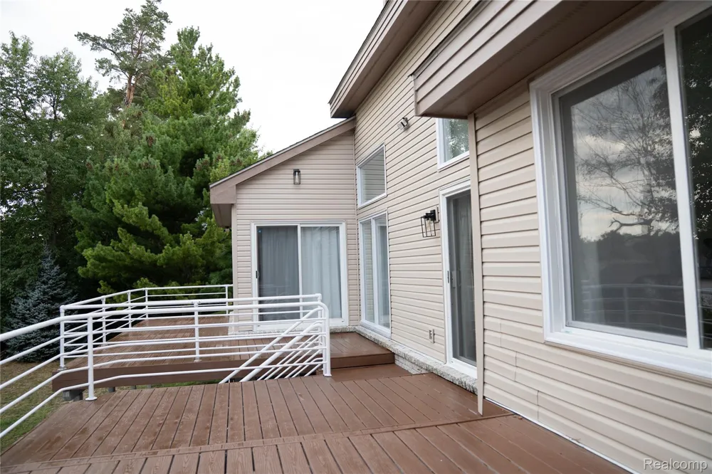 31033 Evergreen Court Farmington Hills City, MI 48331