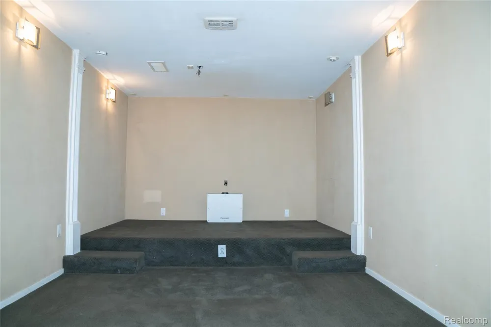 31033 Evergreen Court Farmington Hills City, MI 48331