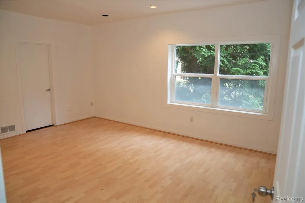 31033 Evergreen Court Farmington Hills City, MI 48331