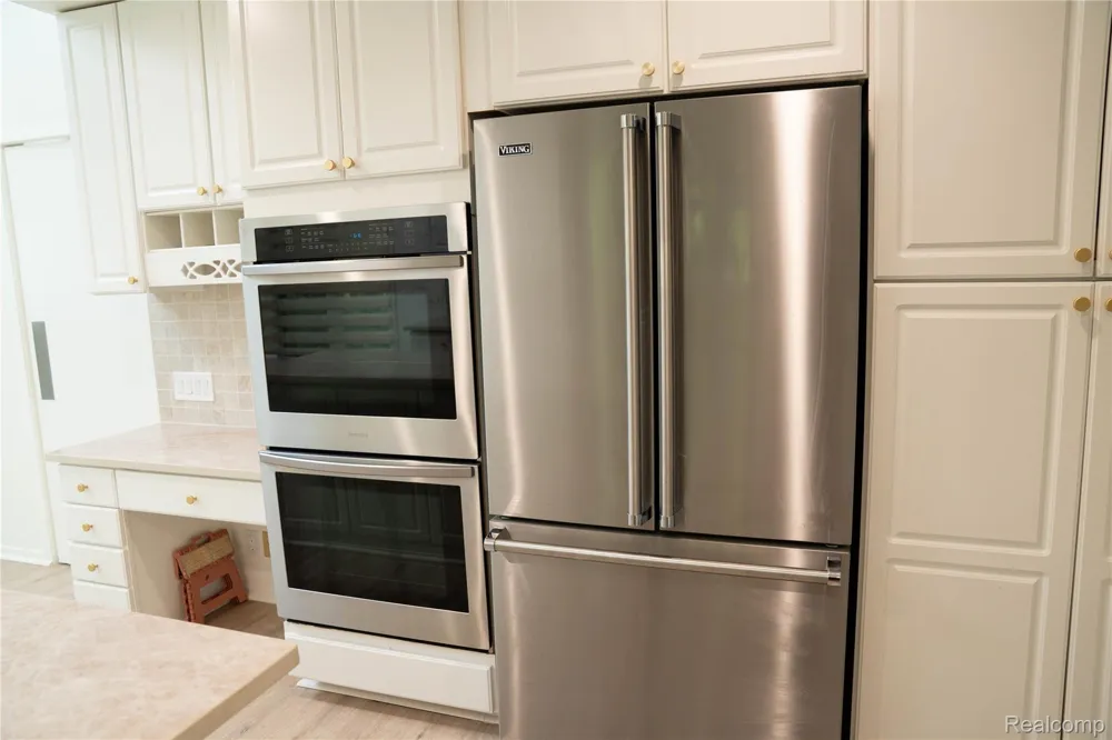 31033 Evergreen Court Farmington Hills City, MI 48331