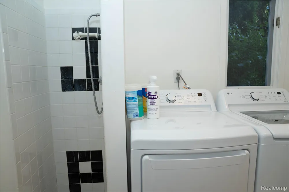31033 Evergreen Court Farmington Hills City, MI 48331