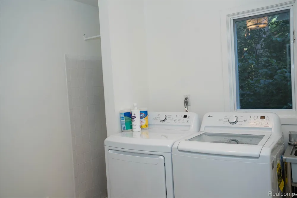 31033 Evergreen Court Farmington Hills City, MI 48331