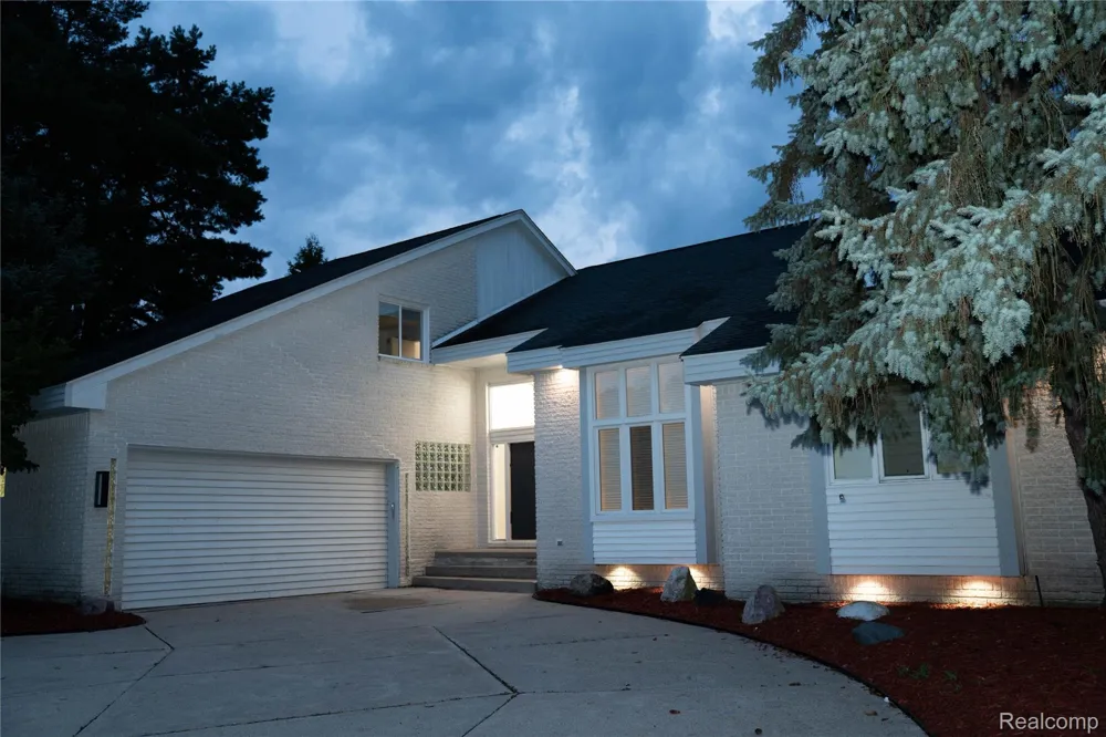 31033 Evergreen Court Farmington Hills City, MI 48331