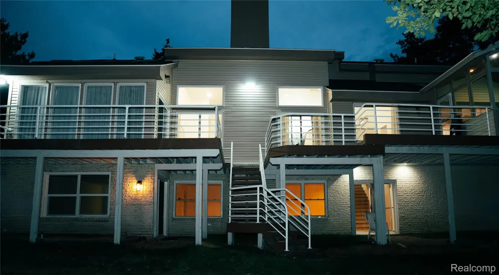 31033 Evergreen Court Farmington Hills City, MI 48331