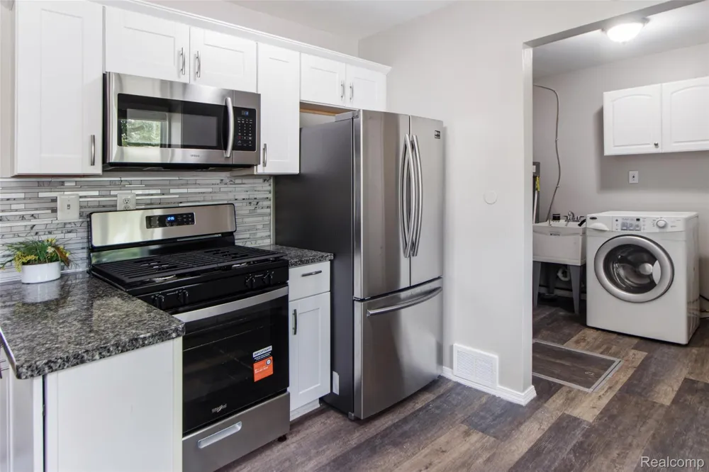 15768 Wendy Street Taylor City, MI 48180