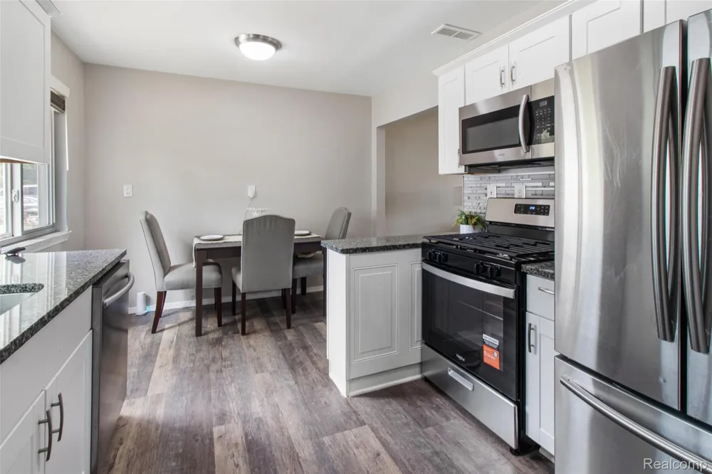 15768 Wendy Street Taylor City, MI 48180