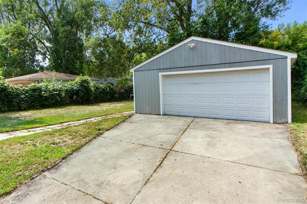 15768 Wendy Street Taylor City, MI 48180