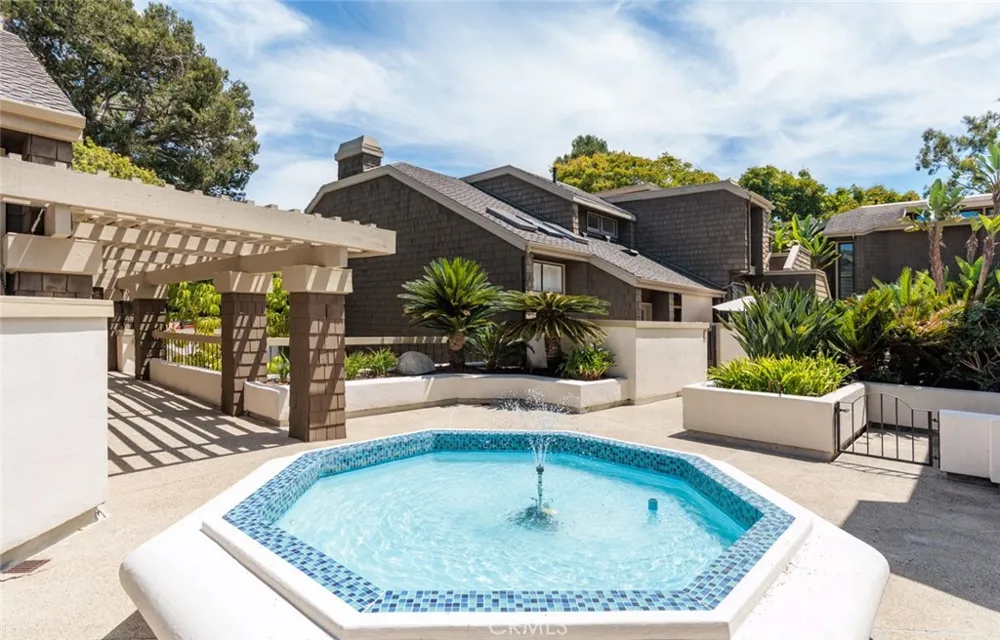 55 Sea Island Newport Beach, CA 92660