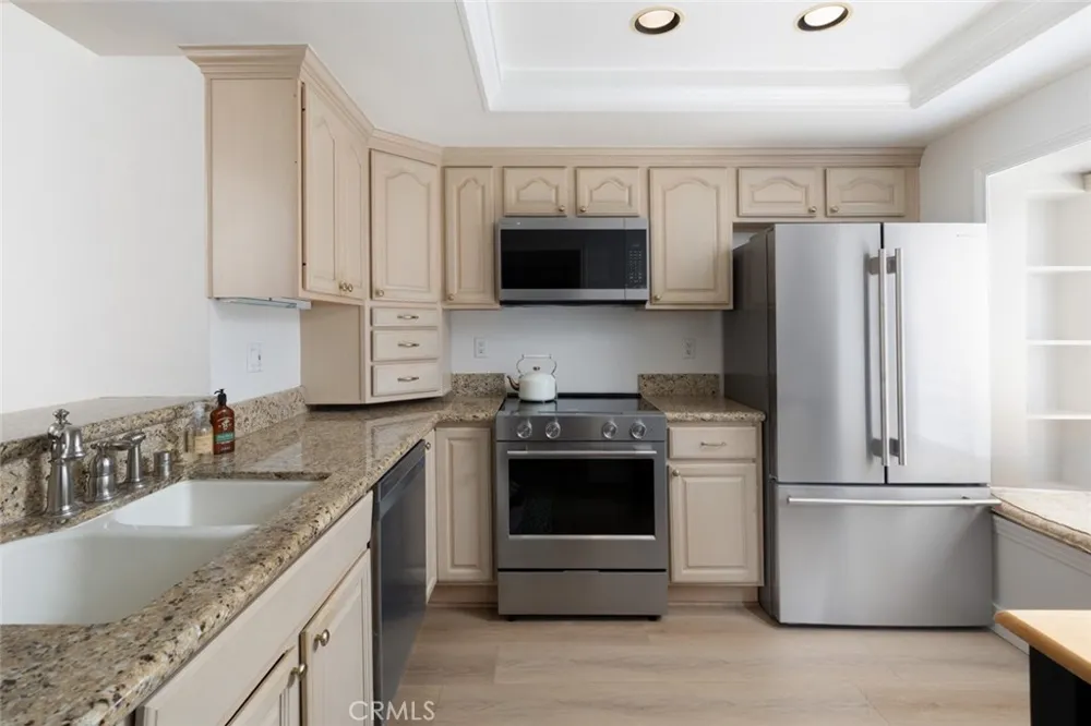 55 Sea Island Newport Beach, CA 92660