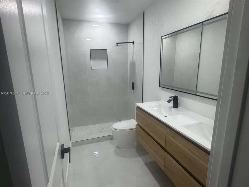 10830 SW 160th St Miami, FL 33157
