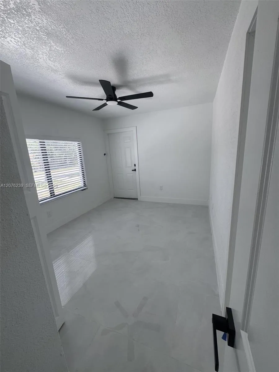 10830 SW 160th St Miami, FL 33157
