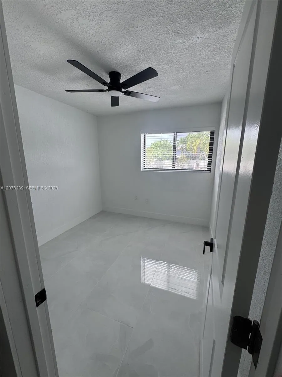 10830 SW 160th St Miami, FL 33157