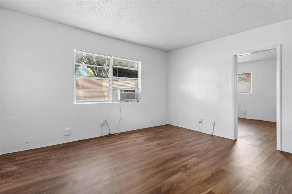 279 SW 1ST STREET ##3 Deerfield Beach, FL 33441