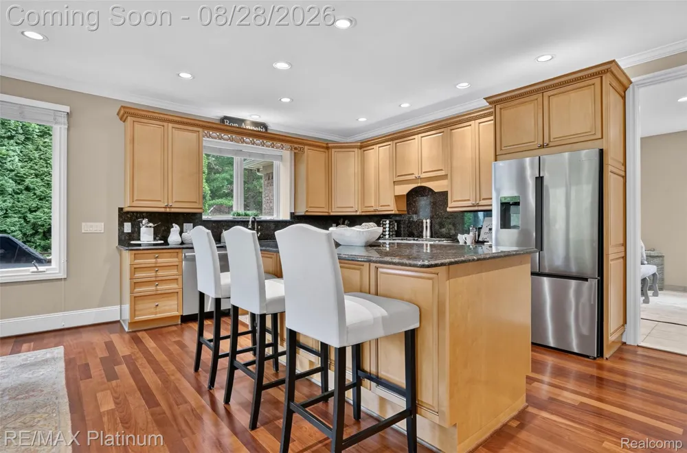 3129 SAND PEBBLE COVE DRIVE Hamburg Township, MI 48169