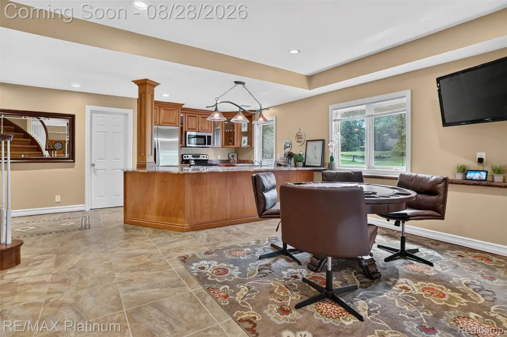 3129 SAND PEBBLE COVE DRIVE Hamburg Township, MI 48169