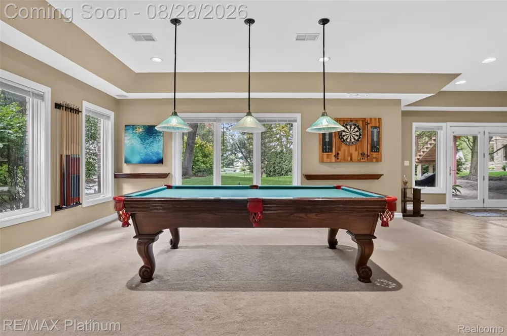 3129 SAND PEBBLE COVE DRIVE Hamburg Township, MI 48169