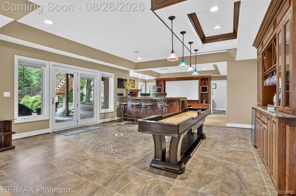 3129 SAND PEBBLE COVE DRIVE Hamburg Township, MI 48169