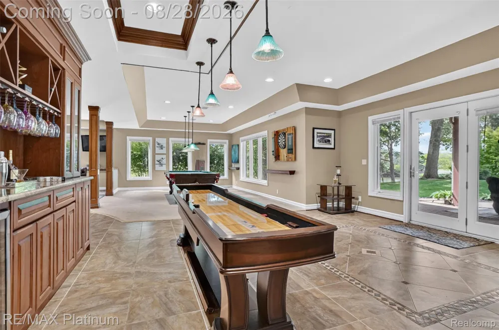 3129 SAND PEBBLE COVE DRIVE Hamburg Township, MI 48169
