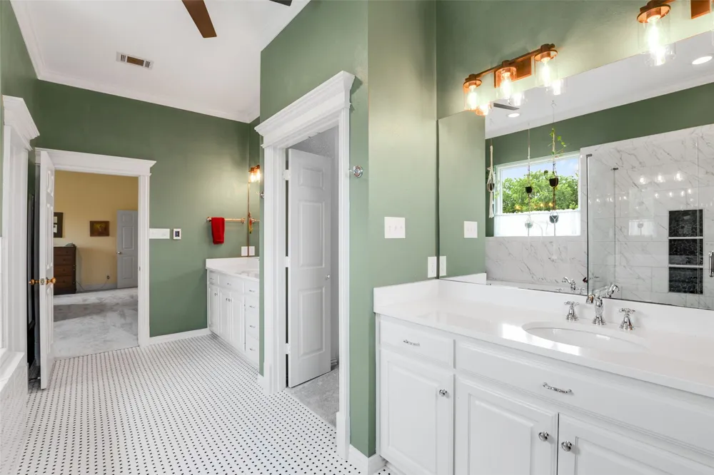 404 High Meadow Lane Heath, TX 75032