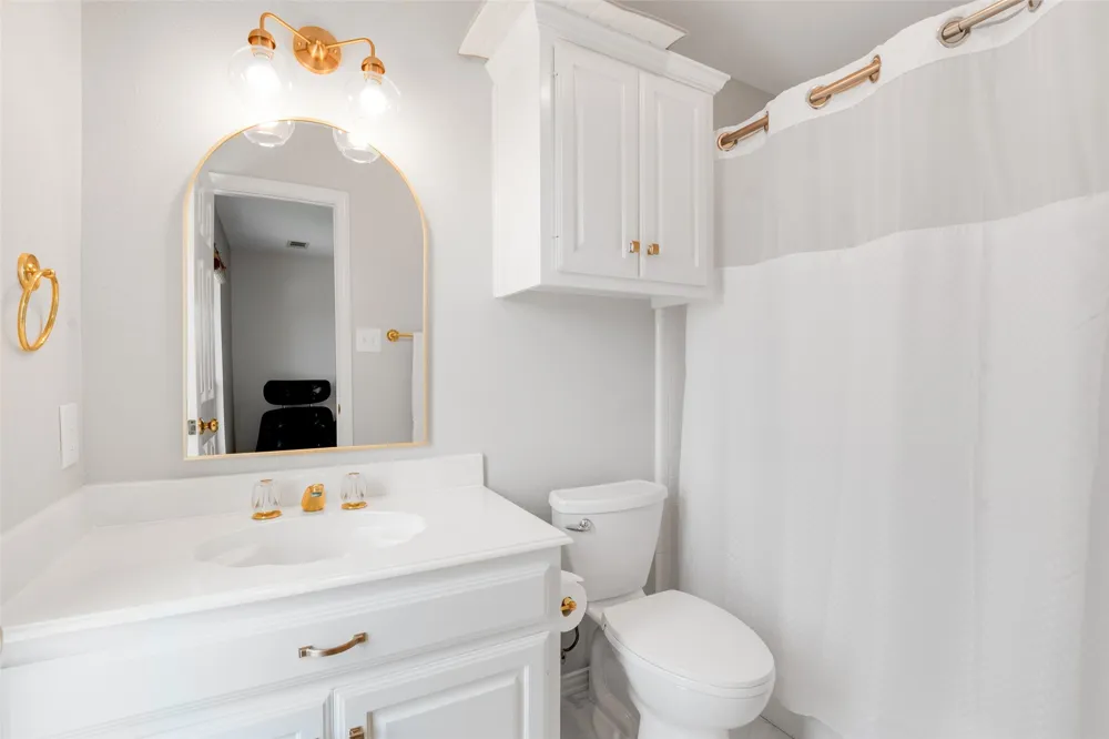 404 High Meadow Lane Heath, TX 75032