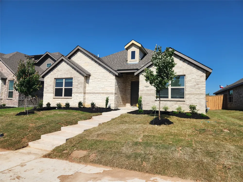 355 Freestall Drive Midlothian, TX 76065