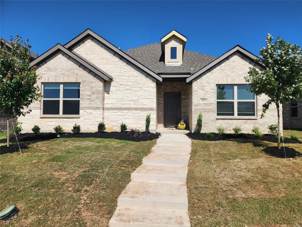 355 Freestall Drive Midlothian, TX 76065