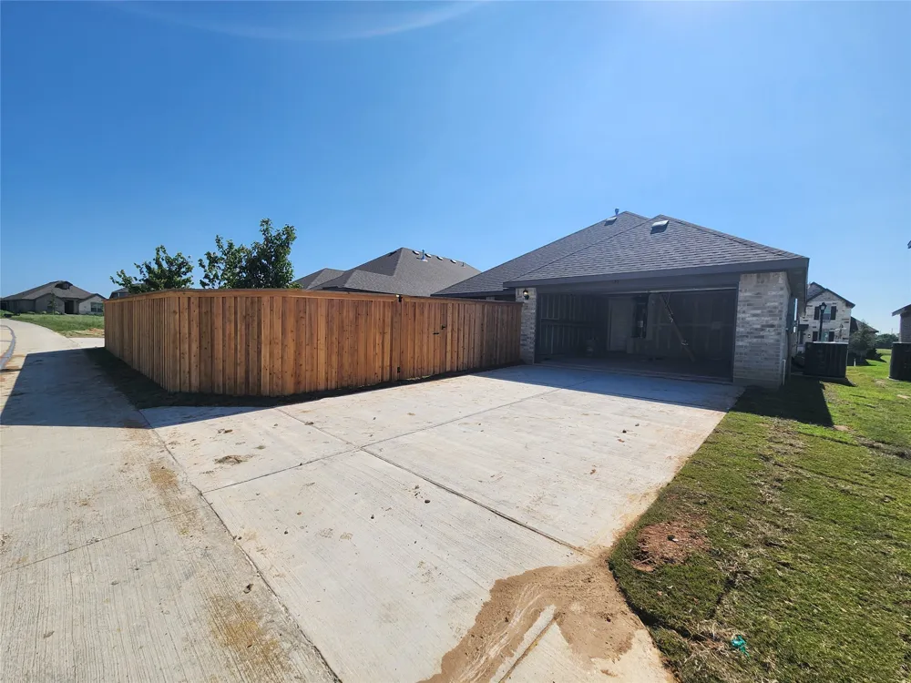 355 Freestall Drive Midlothian, TX 76065