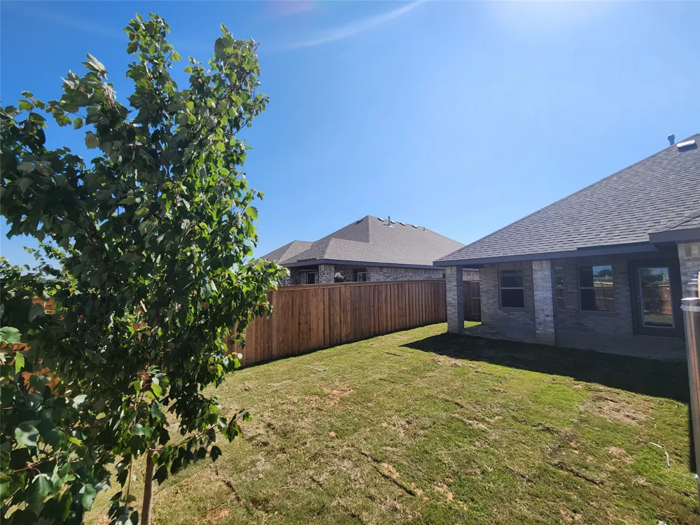 355 Freestall Drive Midlothian, TX 76065