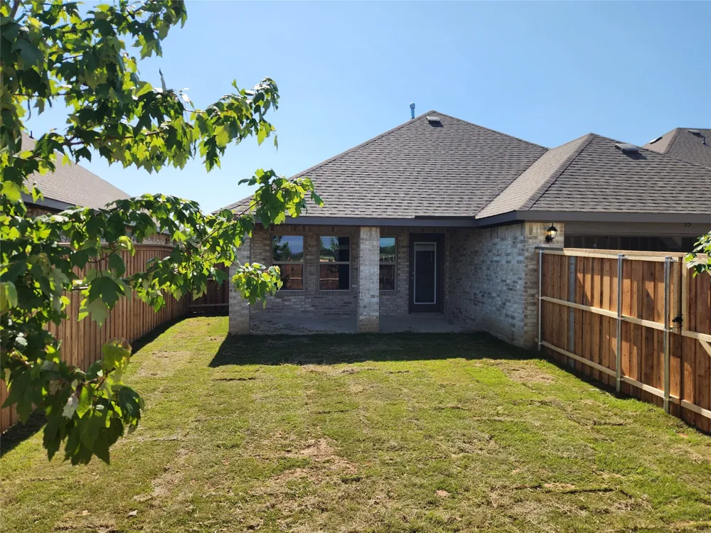355 Freestall Drive Midlothian, TX 76065