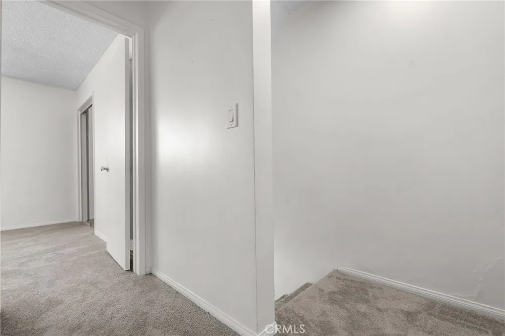536 S Sadler Los Angeles, CA 90022