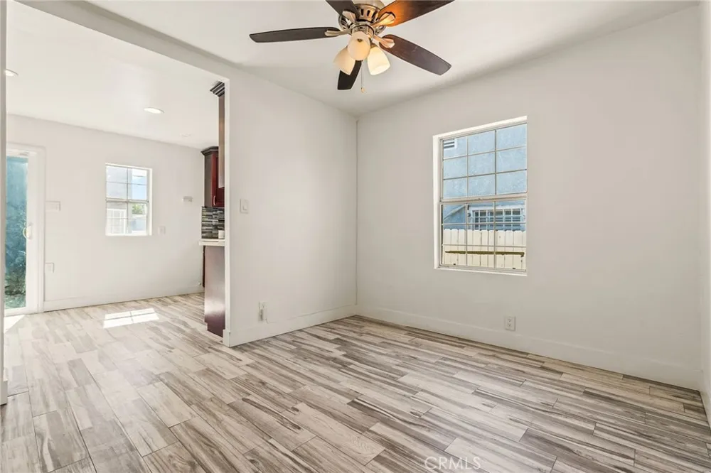 536 S Sadler Los Angeles, CA 90022
