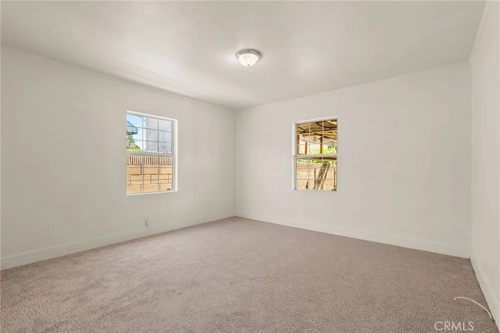 536 S Sadler Los Angeles, CA 90022