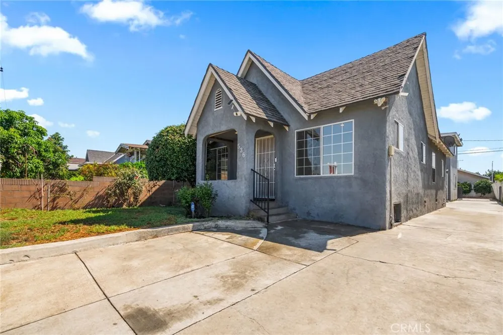 536 S Sadler Los Angeles, CA 90022