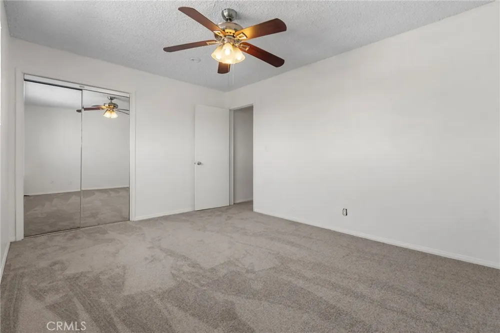 536 S Sadler Los Angeles, CA 90022